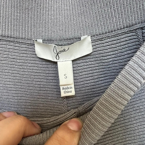 Joie Pleated Skirt with Pink Trim Gray Size Small - Picture 3 of 6